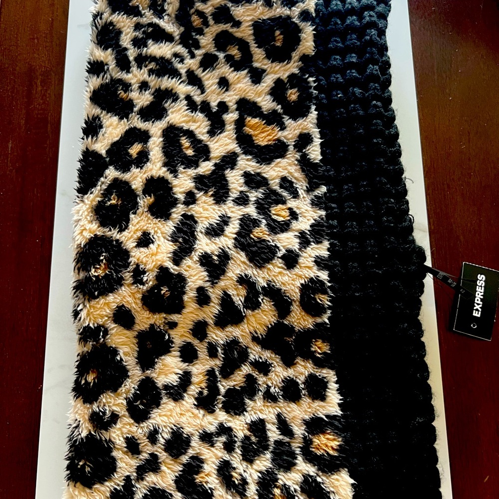 Express Reversible Scarf